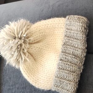 Gelso Bianco Italy Alpaca Wool Pom Pom Chunky Knit Winter Hat